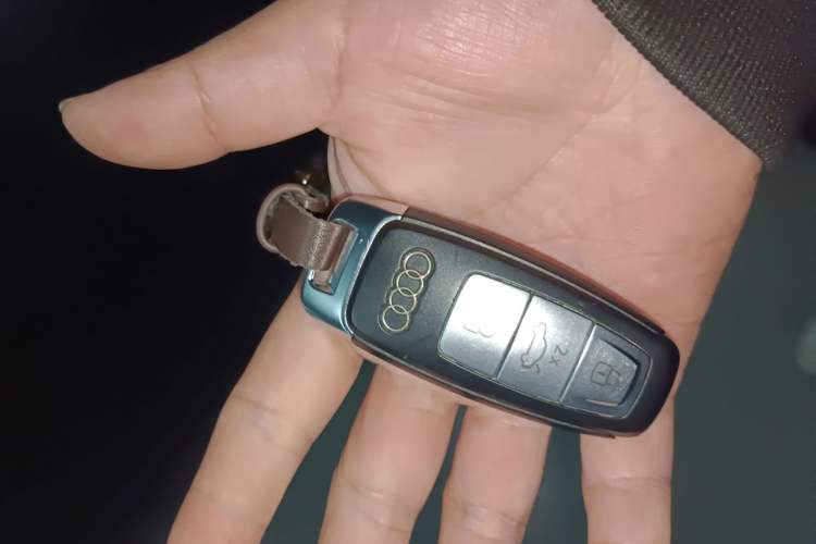 Used Audi A6L 2021 45 TFSI Enjoy Life Edition Vehicle Key