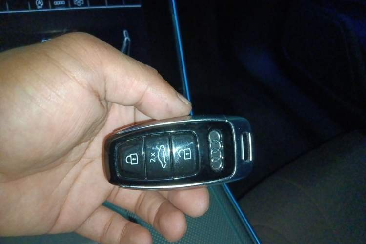 Used Audi A6L 2021 45 TFSI Enjoy Life Edition Vehicle Key