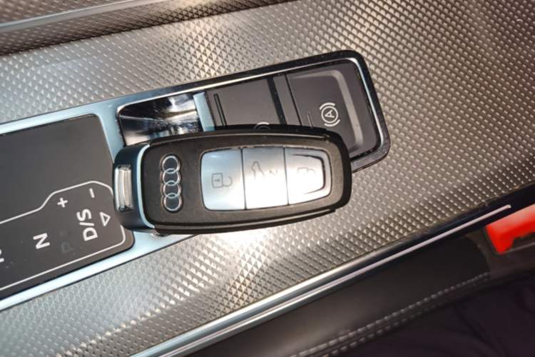 Used Audi A6L 2021 40 TFSI Luxury Dynamic Edition Vehicle Key