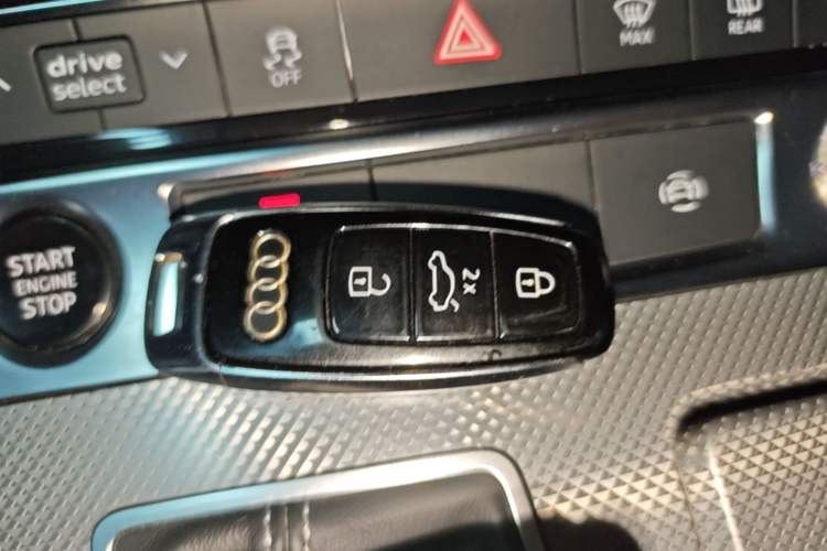 Used Audi A6L 2021 45 TFSI Prestige Dynamic Edition Vehicle Key