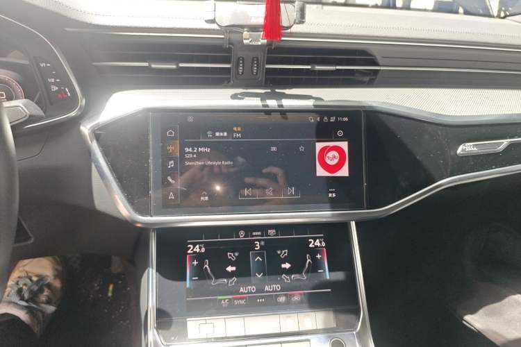 Used Audi A6L 2021 40 TFSI Luxury Dynamic Edition Audio And AC Panel