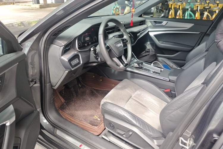 Used Audi A6L 2021 40 TFSI Luxury Dynamic Edition Driver Seat