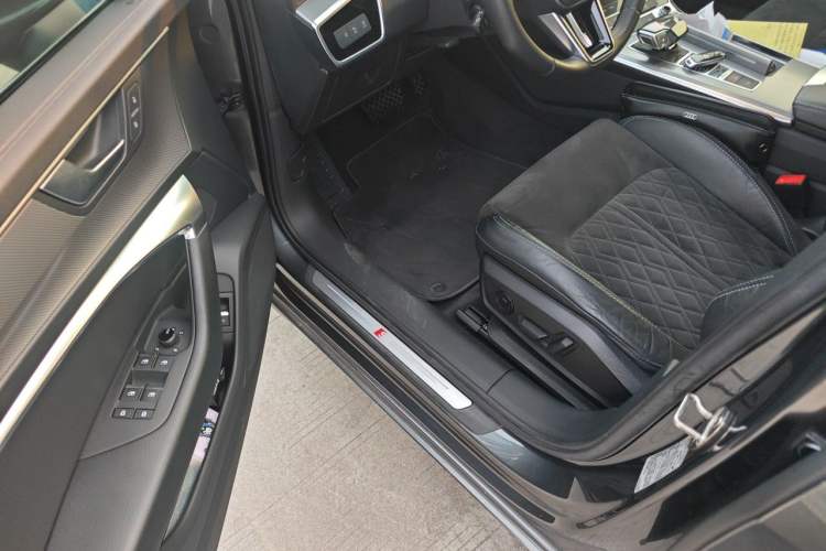 Used Audi A6L 2021 45 TFSI Prestige Dynamic Edition Driver Seat