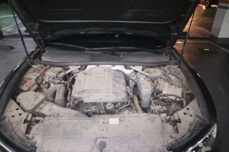 Used Audi A6L 2021 40 TFSI Luxury Dynamic Edition Engine Bay