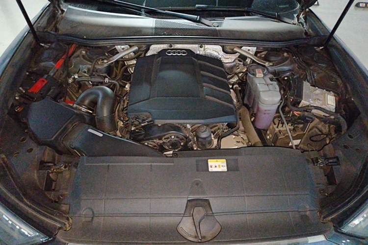 Used Audi A6L 2021 45 TFSI Prestige Dynamic Edition Engine Bay