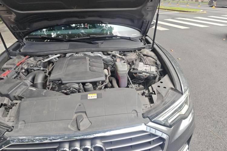 Used Audi A6L 2021 40 TFSI Luxury Dynamic Edition Engine Bay Left