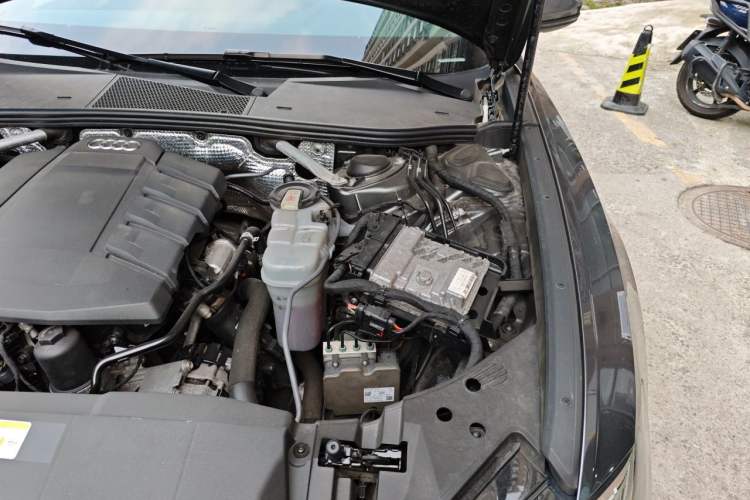 Used Audi A6L 2021 45 TFSI quattro Prestige Dynamic Edition Engine Bay Left