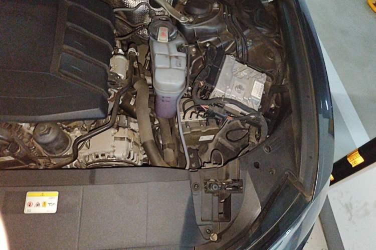 Used Audi A6L 2021 45 TFSI Prestige Dynamic Edition Engine Bay Left