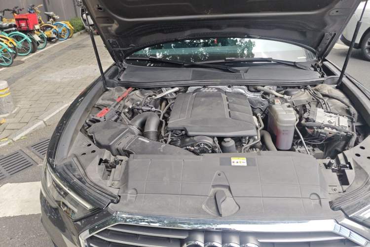 Used Audi A6L 2021 40 TFSI Luxury Dynamic Edition Engine Bay Right