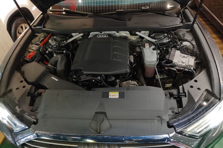 Used Audi A6L 2021 40 TFSI Luxury Dynamic Edition Engine Bay