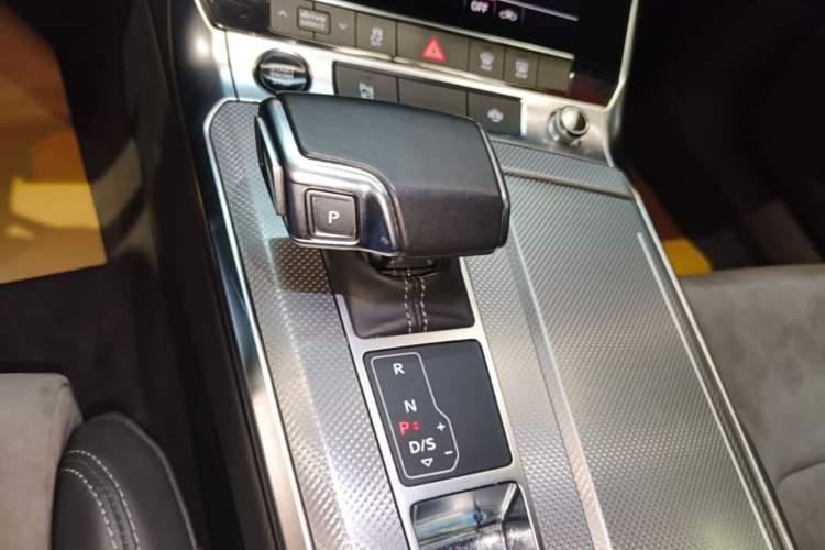 Used Audi A6L 2021 40 TFSI Luxury Dynamic Edition Gear Lever