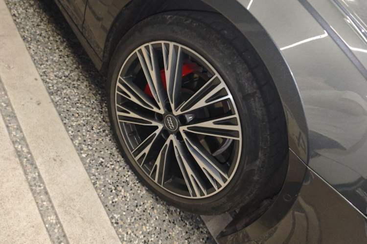 Used Audi A6L 2021 45 TFSI Enjoy Life Edition Right Front Wheel Hub