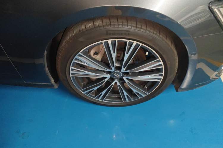 Used Audi A6L 2021 55 TFSI quattro Prestige Dynamic Edition Right Front Wheel Hub