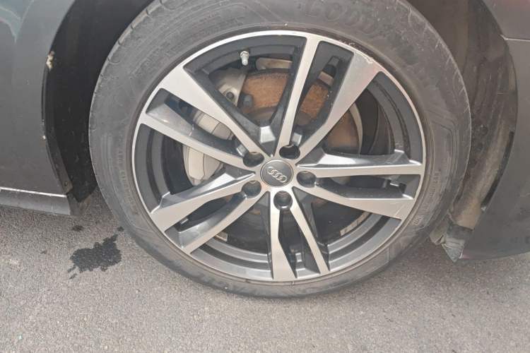 Used Audi A6L 2021 45 TFSI Prestige Dynamic Edition Right Front Wheel Hub