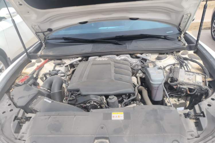 Used Audi A6L 2021 40 TFSI Luxury Dynamic Edition Engine Bay