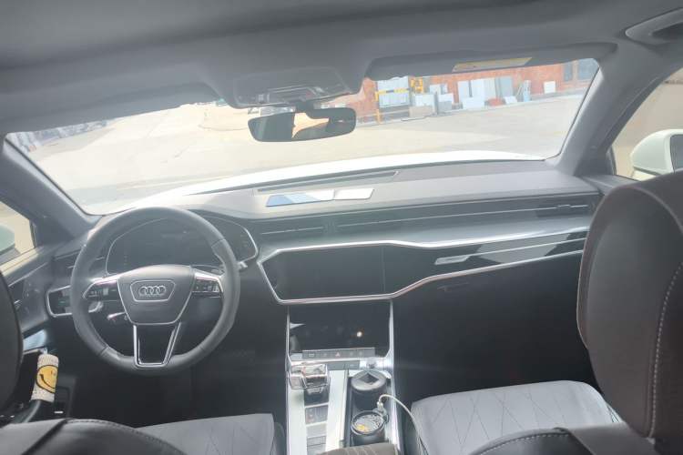 Used Audi A6L 2021 40 TFSI Luxury Dynamic Edition Interior 2