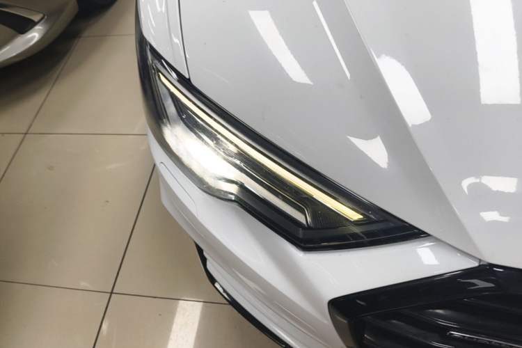 Used Audi A6L 2021 40 TFSI Luxury Dynamic Edition Right Front Headlight