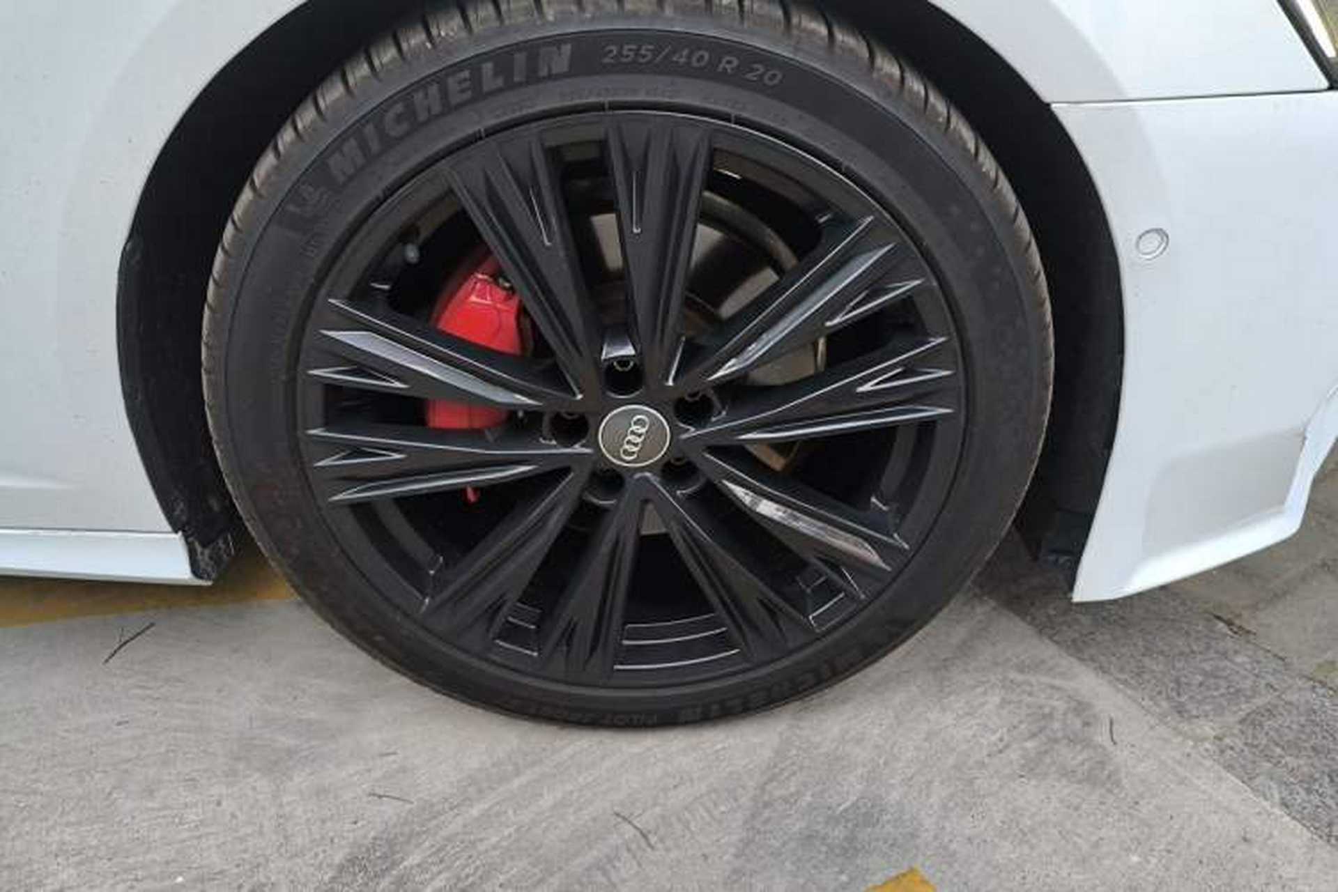 Used Audi A6L 2021 40 TFSI Luxury Dynamic Edition Right Front Wheel Hub