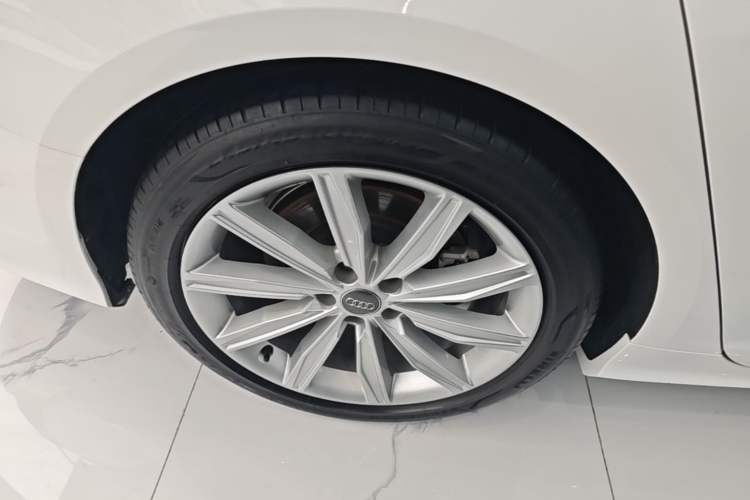Used Audi A6L 2021 45 TFSI Prestige Dynamic Edition Right Rear Wheel Hub