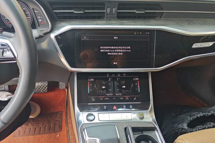 Used Audi A6L 2022 55 TFSI quattro Prestige Elegant Edition Audio And AC Panel