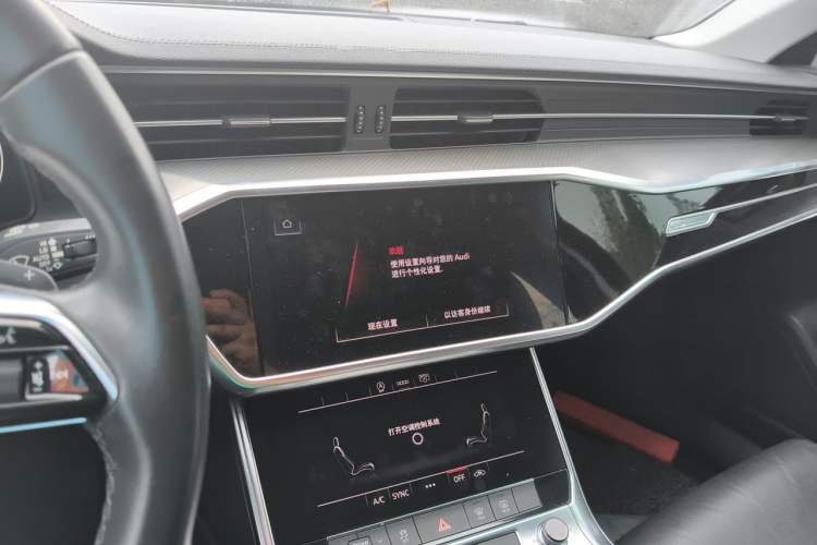 Used Audi A6L 2022 40 TFSI Luxury Prestige Edition Audio And AC Panel