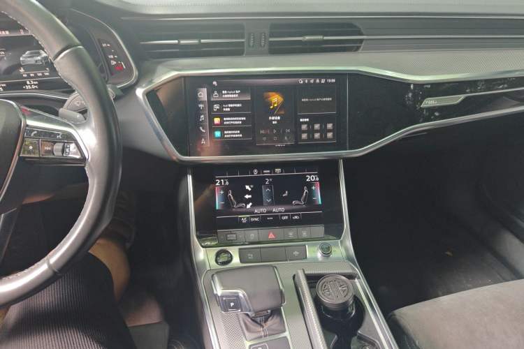 Used Audi A6L 2022 40 TFSI Luxury Dynamic Model Audio And AC Panel