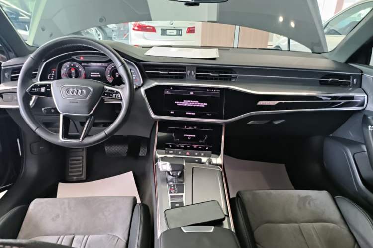 Used Audi A6L 2022 45 TFSI quattro Prestige Dynamic Edition Audio And AC Panel