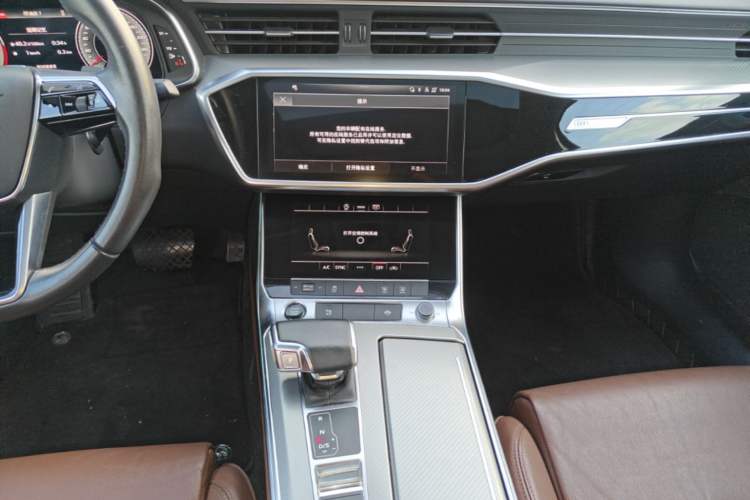 Used Audi A6L 2022 45 TFSI Prestige Elegant Edition Audio And AC Panel