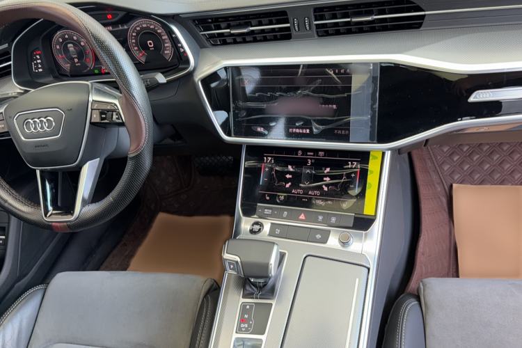 Used Audi A6L 2022 40 TFSI Luxury Dynamic Model Audio And AC Panel