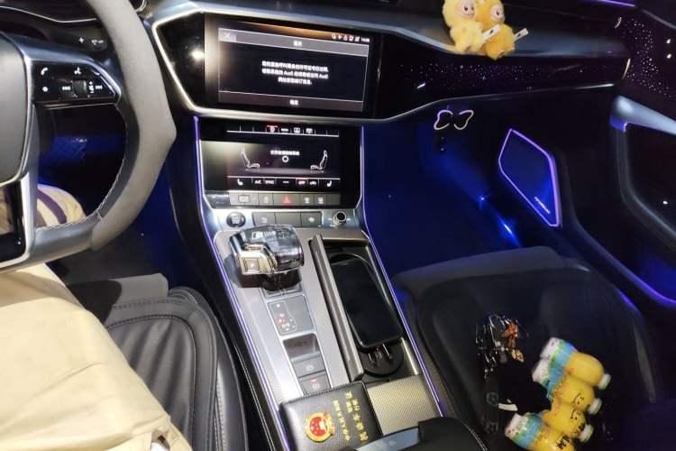 Used Audi A6L 2022 55 TFSI quattro Prestige Dynamic Edition Audio And AC Panel