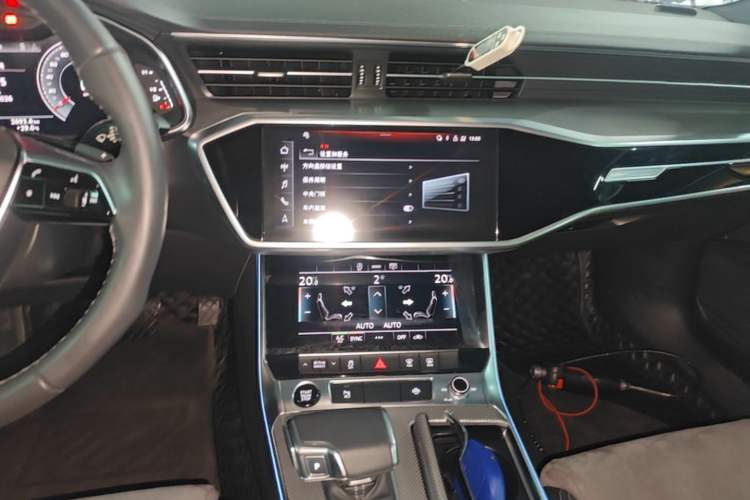 Used Audi A6L 2022 40 TFSI Luxury Dynamic Model Audio And AC Panel