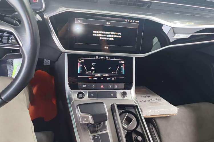 Used Audi A6L 2022 40 TFSI Luxury Dynamic Model Audio And AC Panel