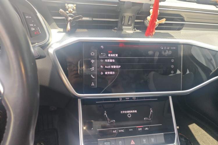 Used Audi A6L 2022 40 TFSI Luxury Prestige Edition Audio And AC Panel