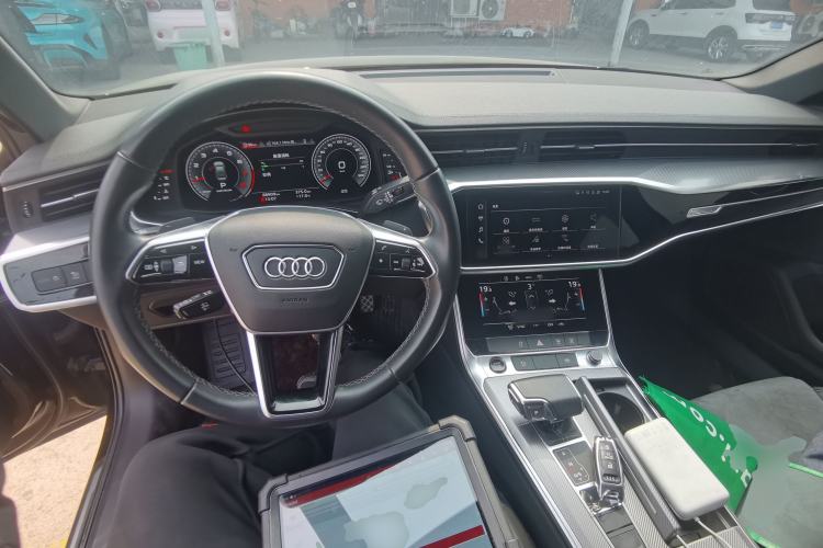 Used Audi A6L 2022 40 TFSI Luxury Dynamic Model Center Console