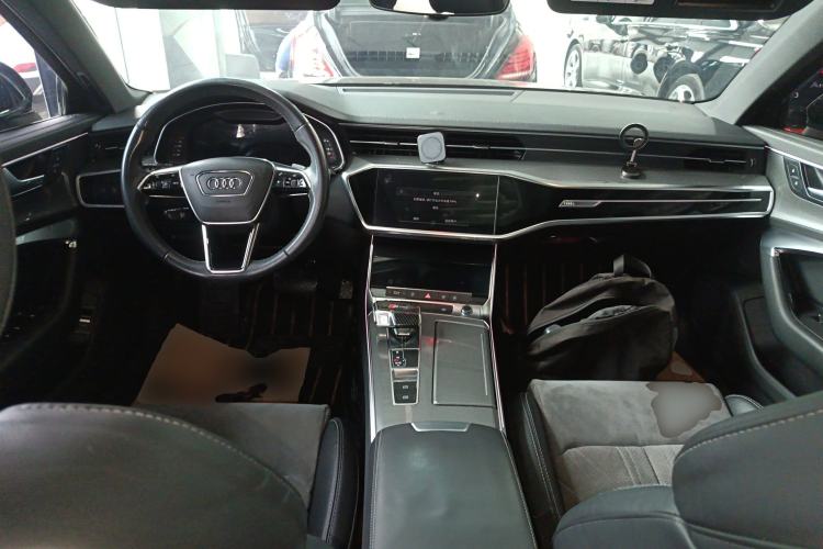 Used Audi A6L 2022 45 TFSI Prestige Dynamic Edition Center Console