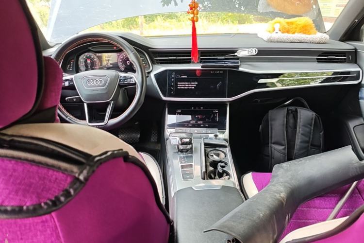 Used Audi A6L 2022 40 TFSI Luxury Dynamic Model Center Console