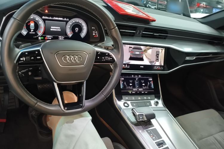 Used Audi A6L 2022 40 TFSI Luxury Dynamic Model Center Console