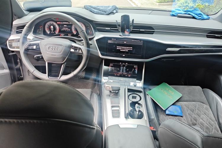 Used Audi A6L 2022 45 TFSI Prestige Dynamic Edition Center Console