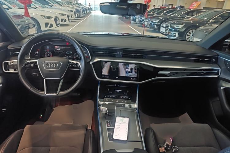 Used Audi A6L 2022 40 TFSI Luxury Dynamic Model Center Console