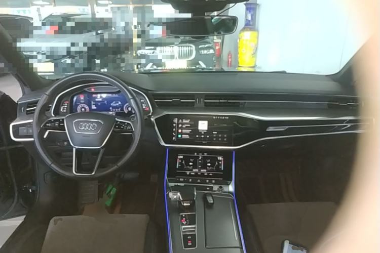 Used Audi A6L 2022 40 TFSI Luxury Dynamic Model Center Console