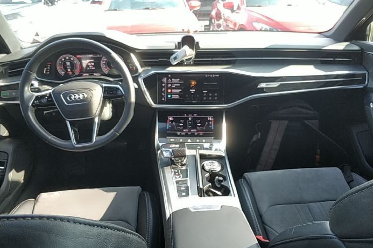 Used Audi A6L 2022 40 TFSI Luxury Dynamic Model Center Console