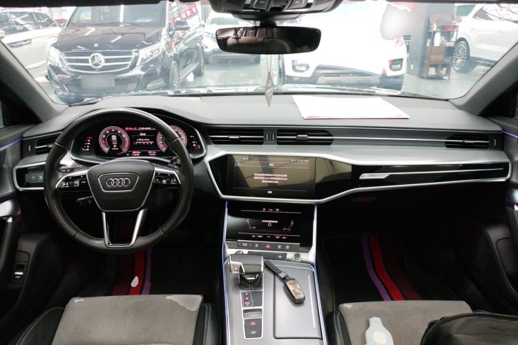 Used Audi A6L 2022 40 TFSI Luxury Dynamic Model Center Console