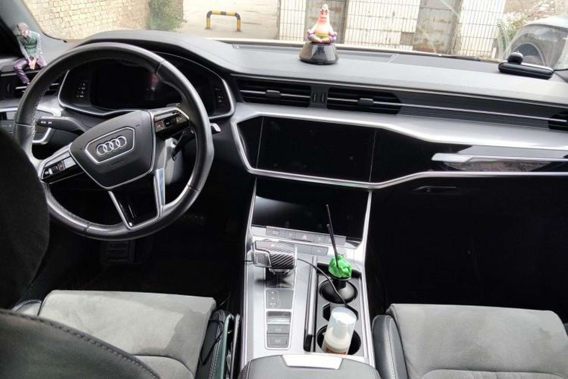 Used Audi A6L 2022 40 TFSI Luxury Dynamic Model Center Console