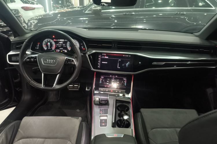 Used Audi A6L 2022 40 TFSI Luxury Dynamic Model Center Console