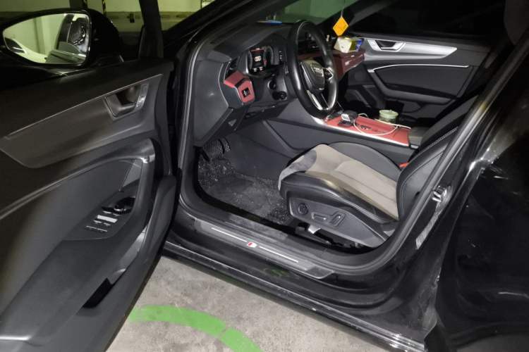 Used Audi A6L 2022 40 TFSI Luxury Dynamic Model Driver Seat