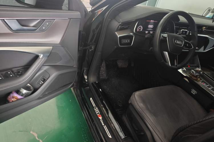 Used Audi A6L 2022 55 TFSI quattro Prestige Dynamic Edition Driver Seat