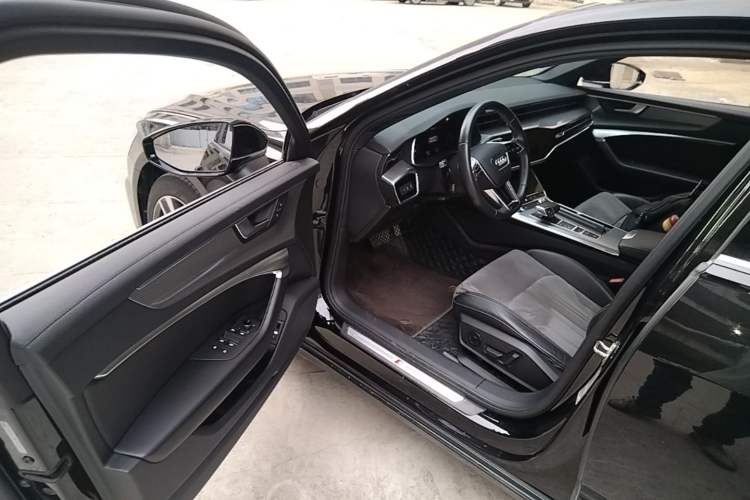 Used Audi A6L 2022 40 TFSI Luxury Dynamic Model Driver Seat