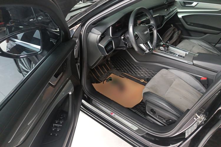Used Audi A6L 2022 45 TFSI Prestige Dynamic Edition Driver Seat