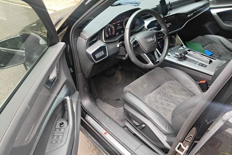 Used Audi A6L 2022 45 TFSI Prestige Dynamic Edition Driver Seat