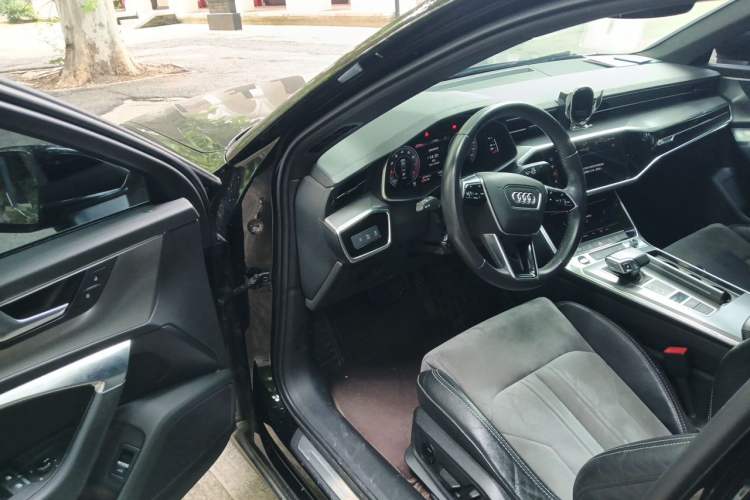 Used Audi A6L 2022 40 TFSI Luxury Dynamic Model Driver Seat